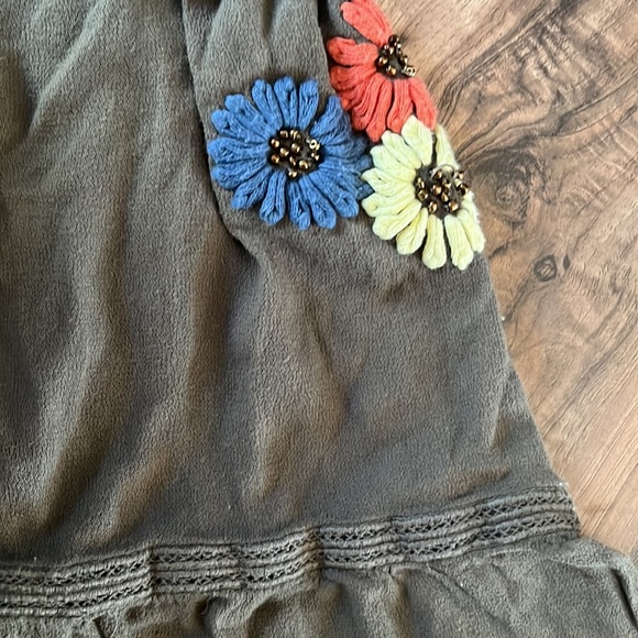 Army Green Floral Embroidered Off the Shoulder Top - Picture 4 of 10